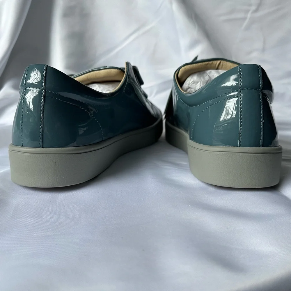 Revitalign Malibu Bella Patent Smoke Blue Sneakers Women’s 11B Used